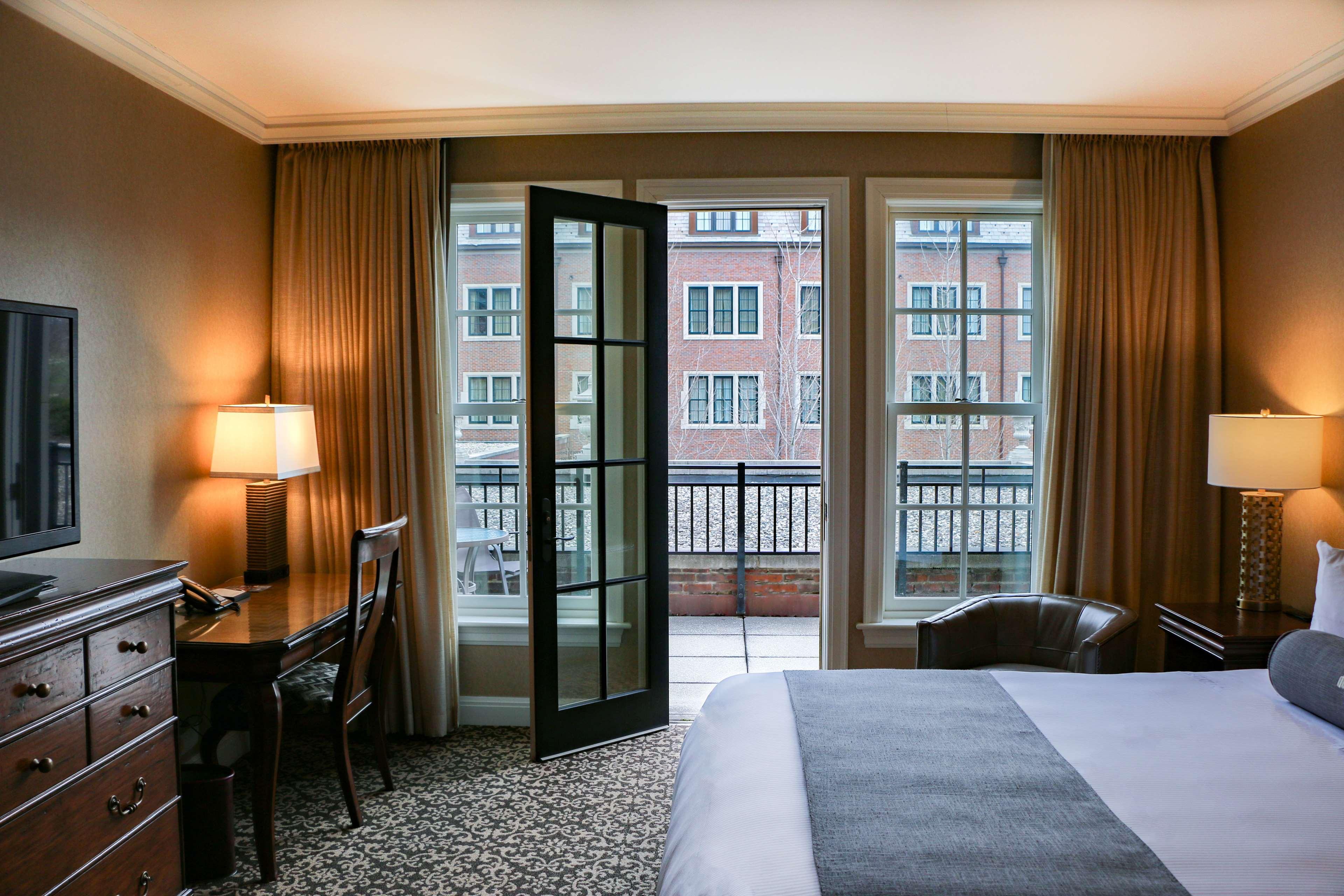 Royal Park Hotel Rochester Esterno foto