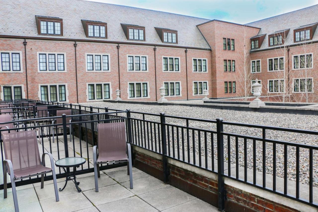 Royal Park Hotel Rochester Esterno foto
